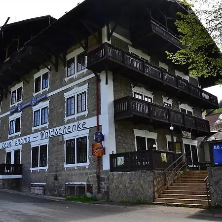Hotel Lesni Krcma 3*